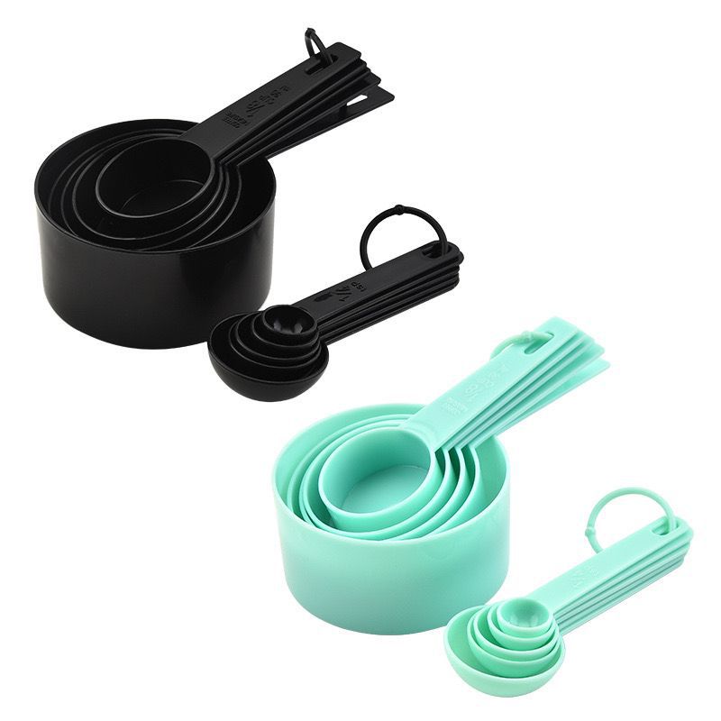 Kitchen Gadgets Under $10 - Plastic Measuring Cups and Spoons Set